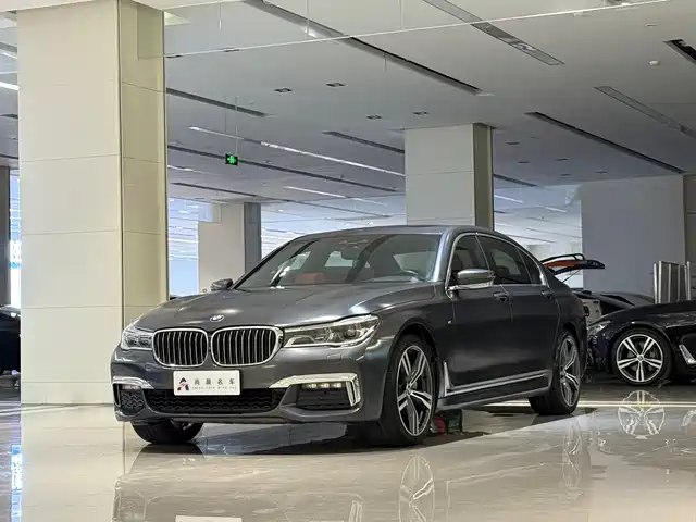 BMW 7 SERIES