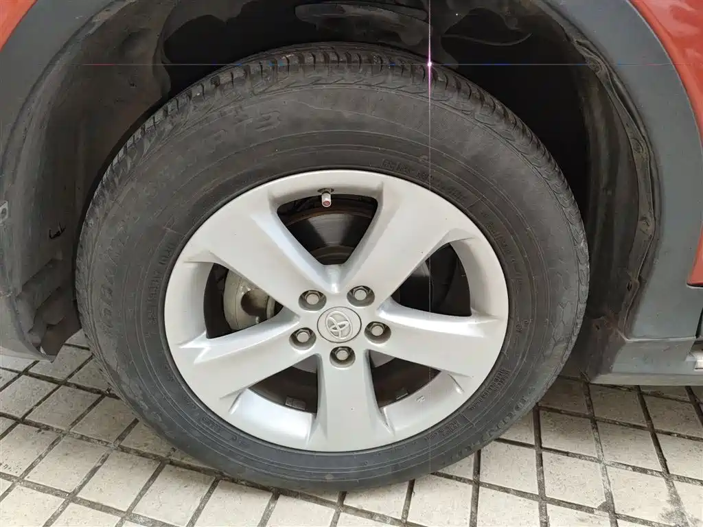 Toyota RAV4 Rongfang 2013 2.5L Auto 4WD Elite фото 26