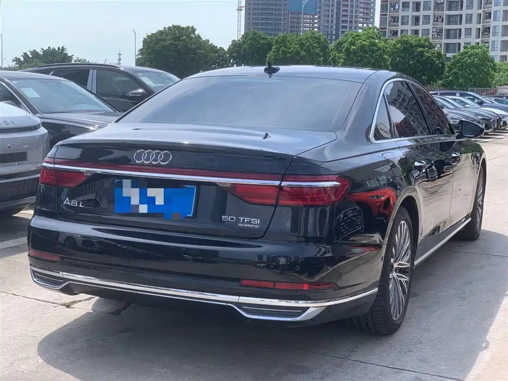 Audi A8 2021 A8L 50 TFSI quattro Luxury фото 3