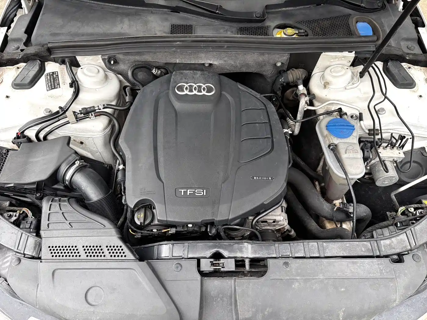 Audi A4L 2016 35 TFSI Collector's Edition Automatic Standard фото 7