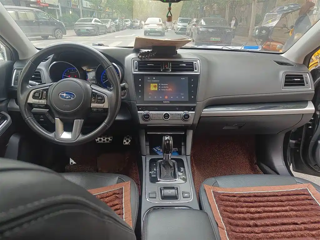 Subaru Legacy 2016 2.5i AWD Glory Edition фото 13