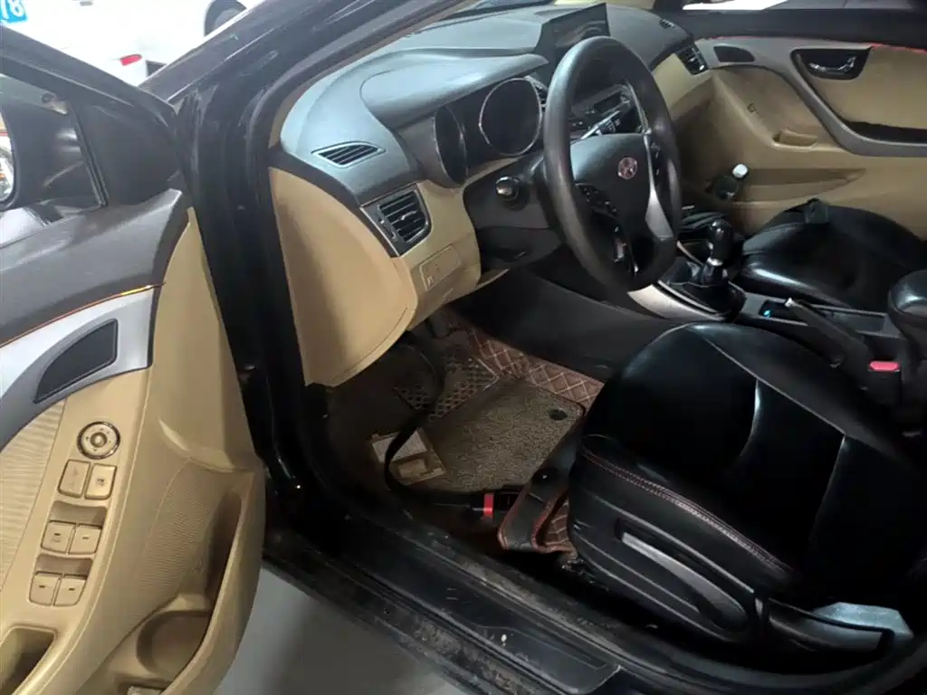 Hyundai Langdong 2012 1.6L Manual Leading фото 16