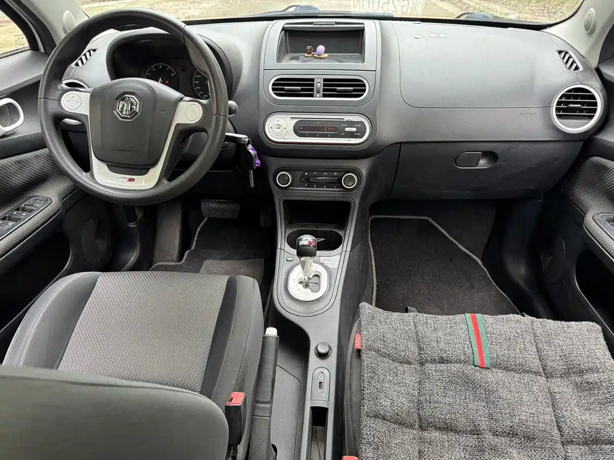 MG 3 2013 2013 1.5L AMT Elite Edition
