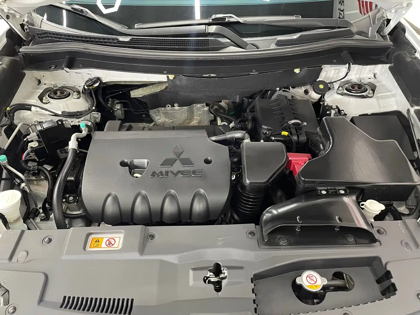 Mitsubishi Outlander 2021 2.0L 2WD Smooth Ride Version 5-Seater фото 15