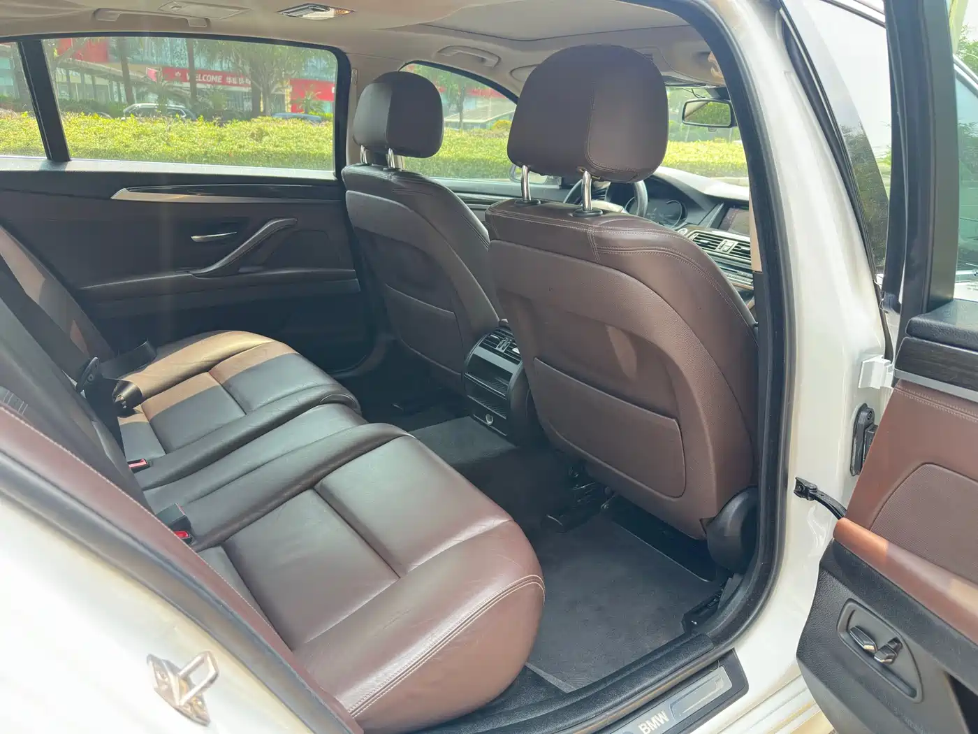 BMW 5 Series 2017 525Li Luxury Design Package фото 9