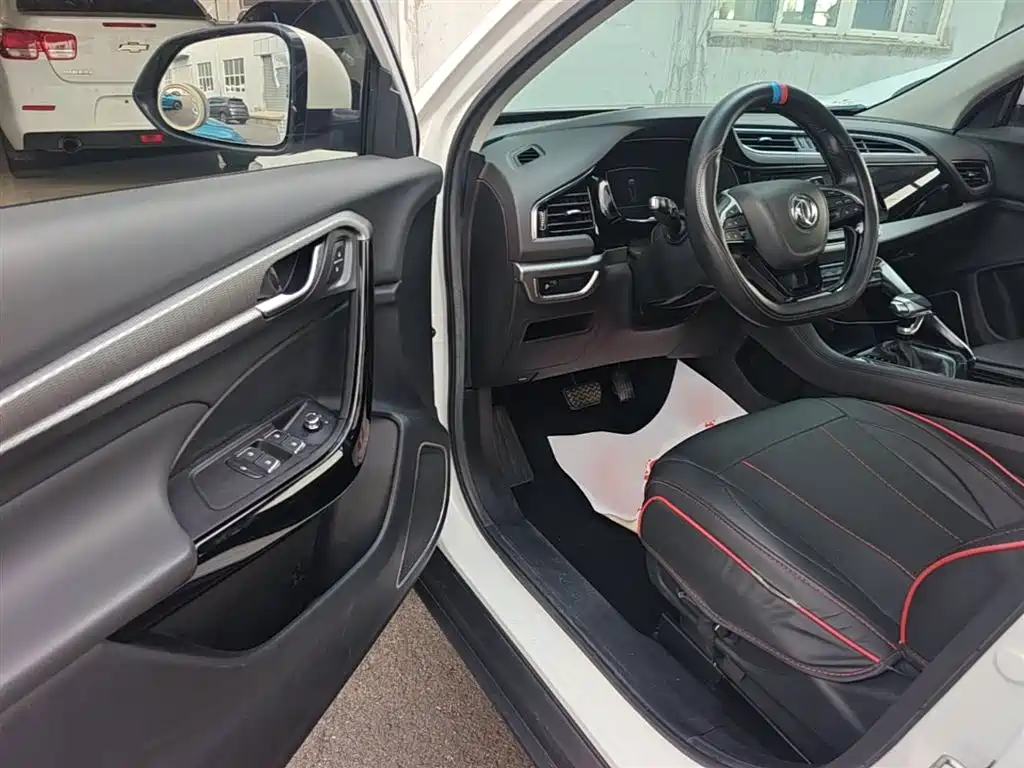 Dongfeng Aeolus Dongfeng Fengshen AX7 2019 2019 1.6T Automatic AI Pioneer (China V)