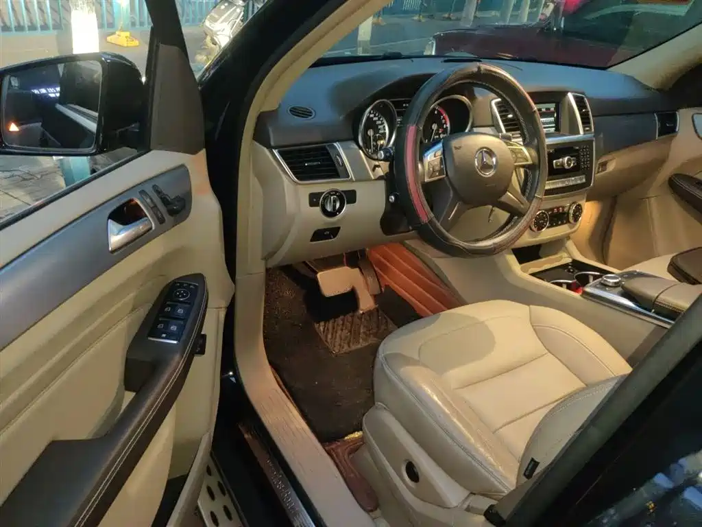 Mercedes-Benz M-Class 2015 ML 320 4MATIC фото 14