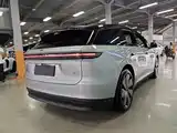 Фото 15 - Li Auto i6