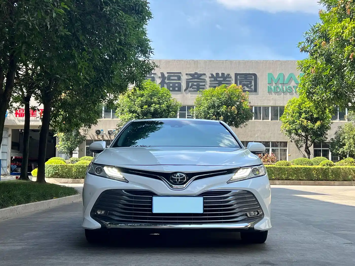 Toyota Camry 2019 2.0G Luxury (China V) фото 2