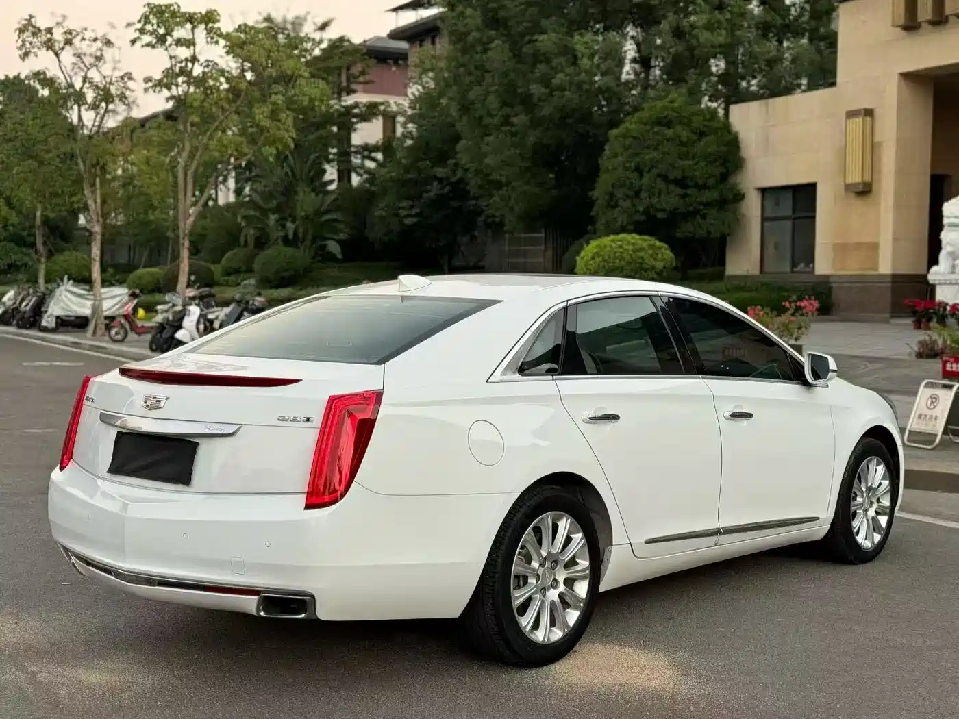 Cadillac XTS 2017 28T Technology фото 7