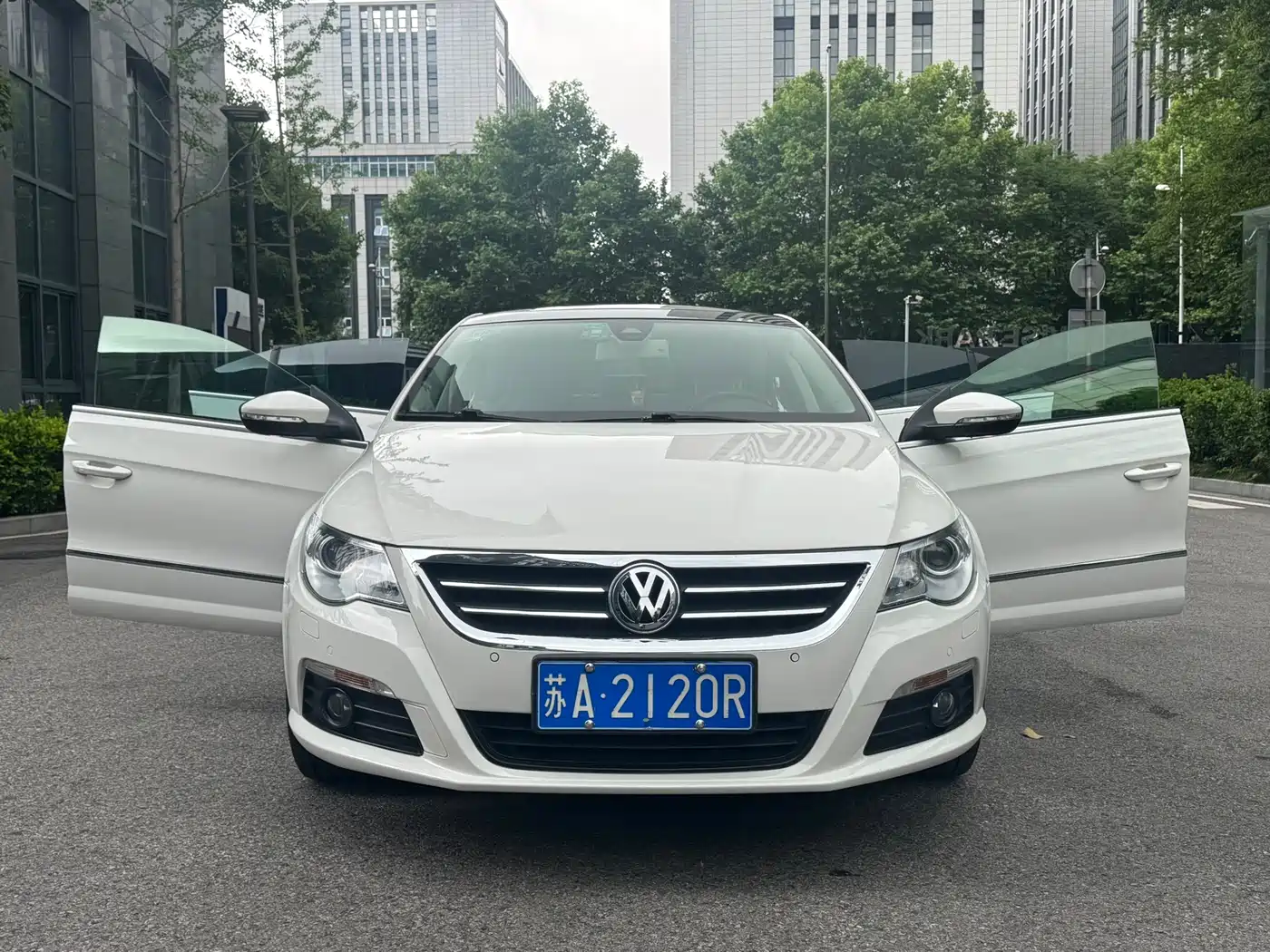 Volkswagen FAW-Volkswagen CC 2012 1.8TSI Luxury фото 9
