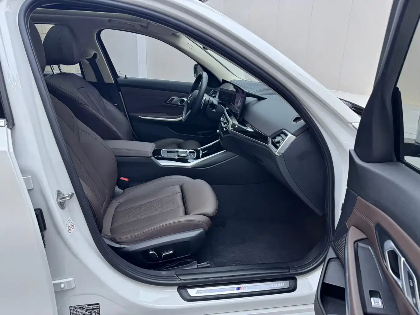 BMW 3 Series 2024 320Li M Sport Package фото 14