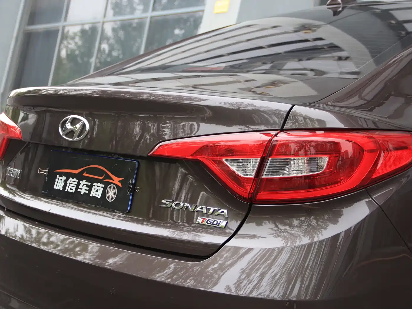 Hyundai Sonata 2015 1.6T GLS Smart фото 15