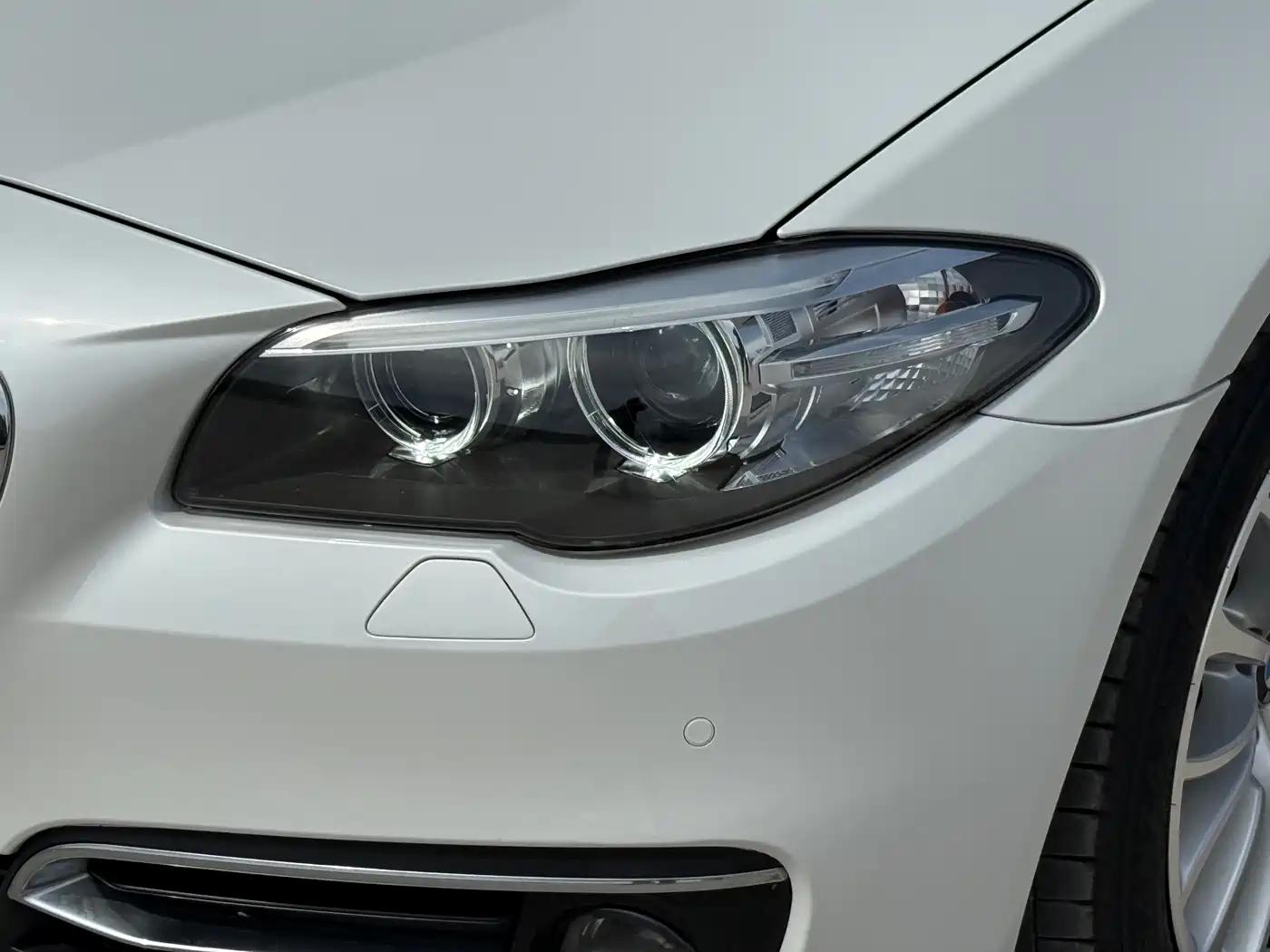 BMW 5 Series 2014 525Li Luxury Design Package фото 9