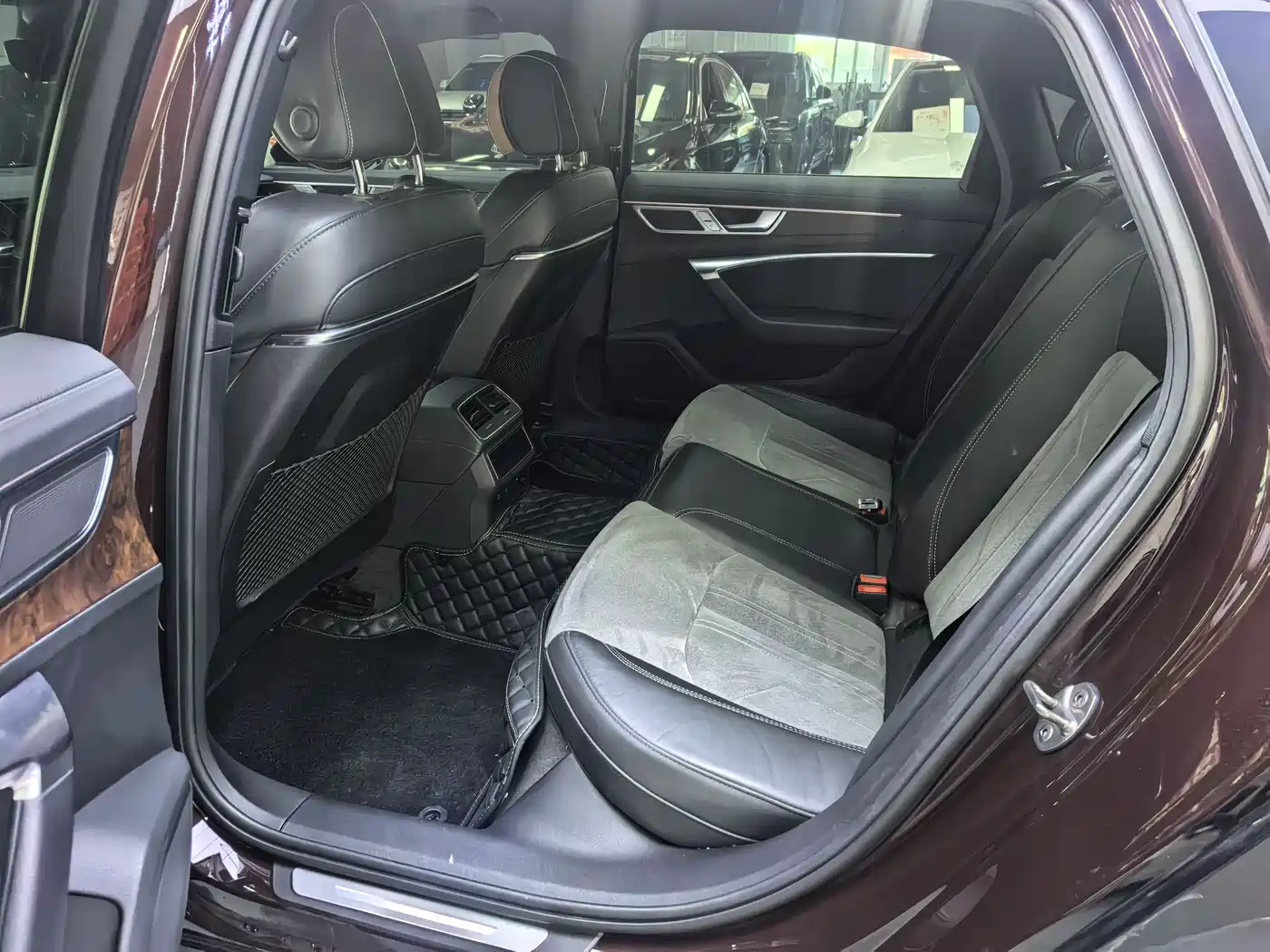 Audi A6L 2023 45 TFSI quattro Premium Dynamic фото 5