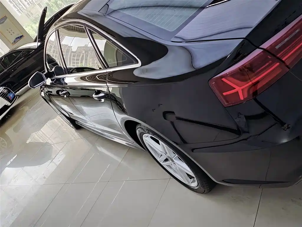 Audi A6L 2018 30th Anniversary 30 FSI Style фото 9
