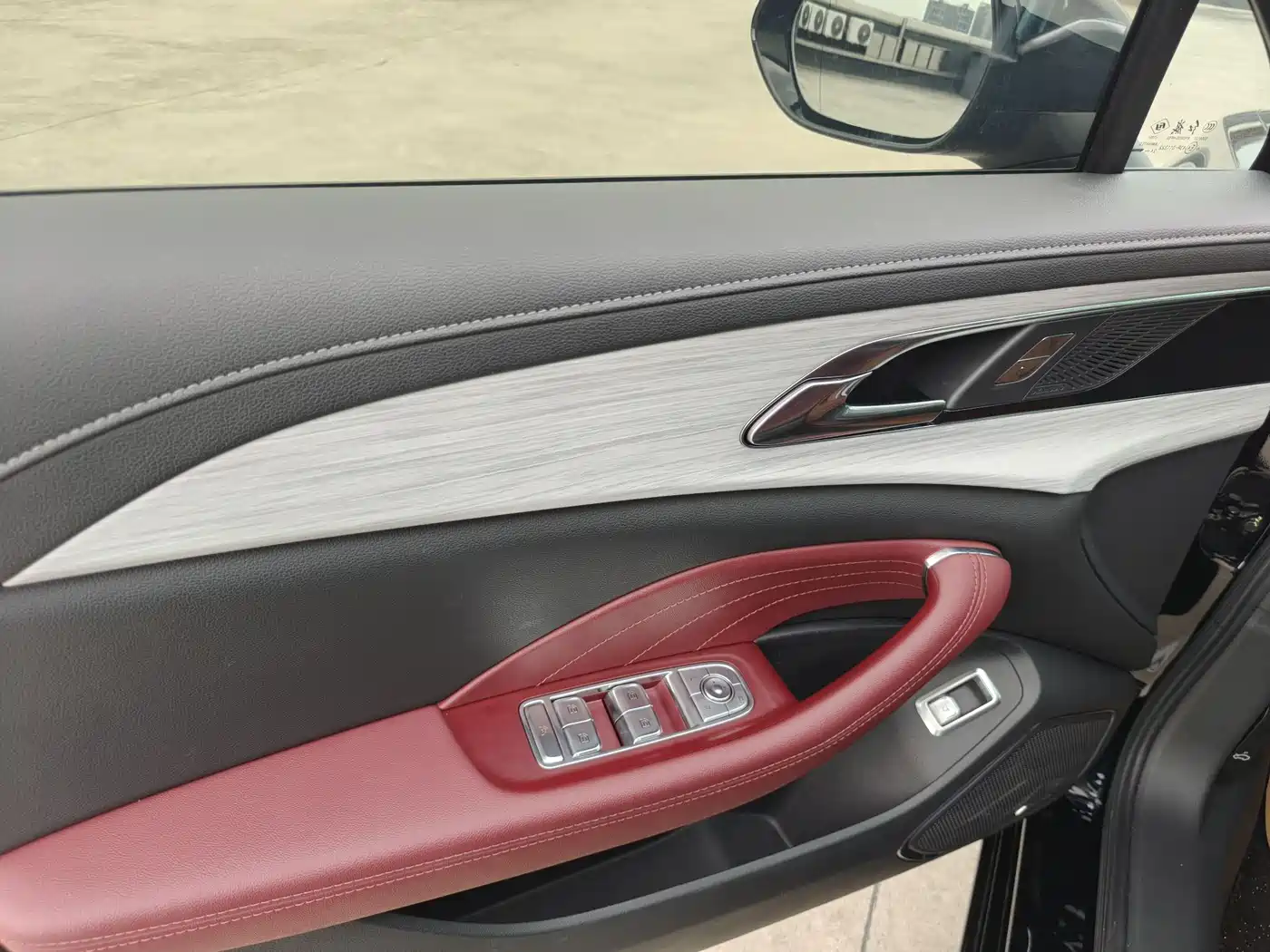 Hongqi H5 2025 2.0T Automatic Mystic Shadow фото 5
