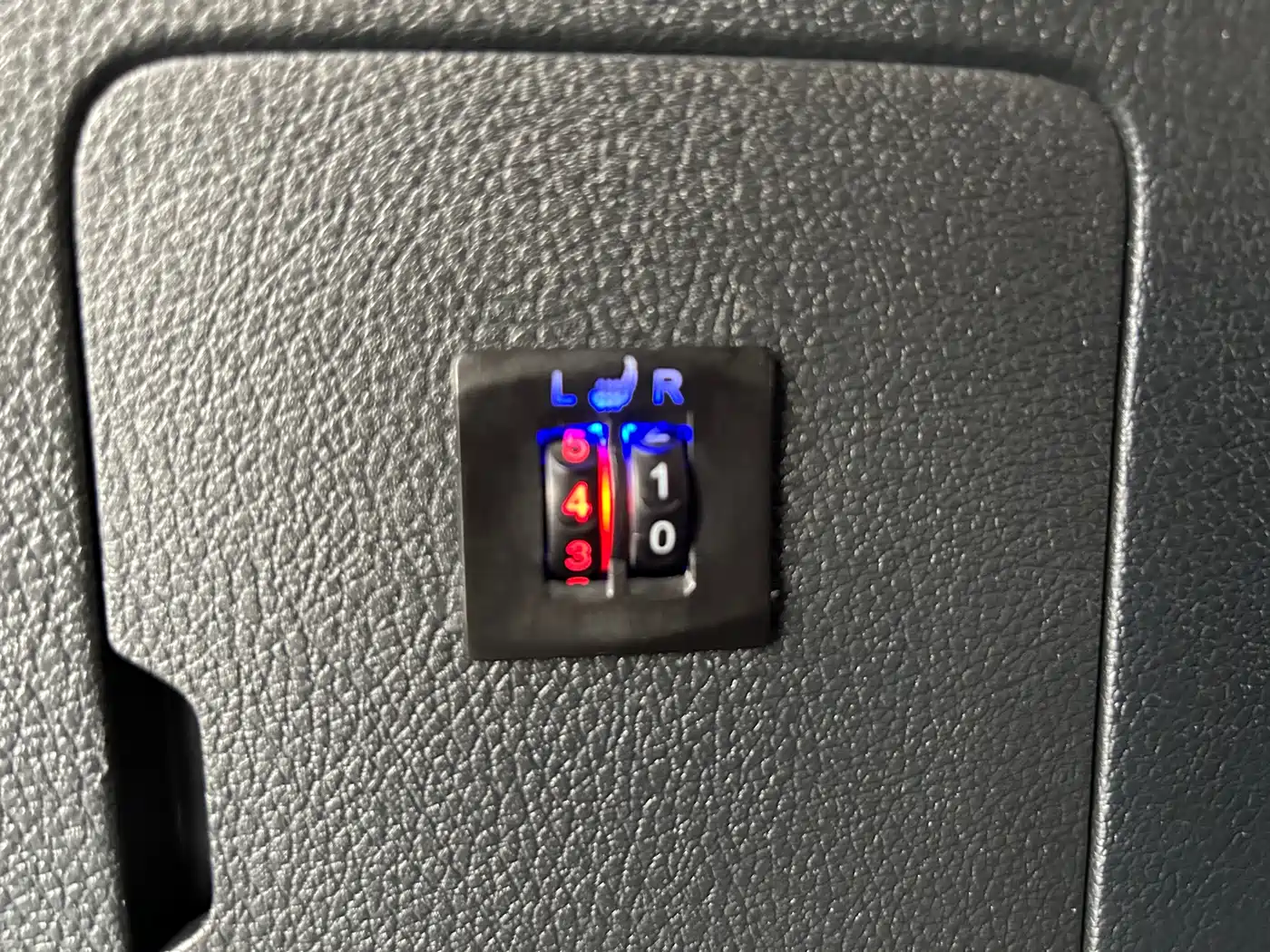 Mitsubishi Outlander 2021 2.0L 2WD Smooth Ride Version 5-Seater фото 20