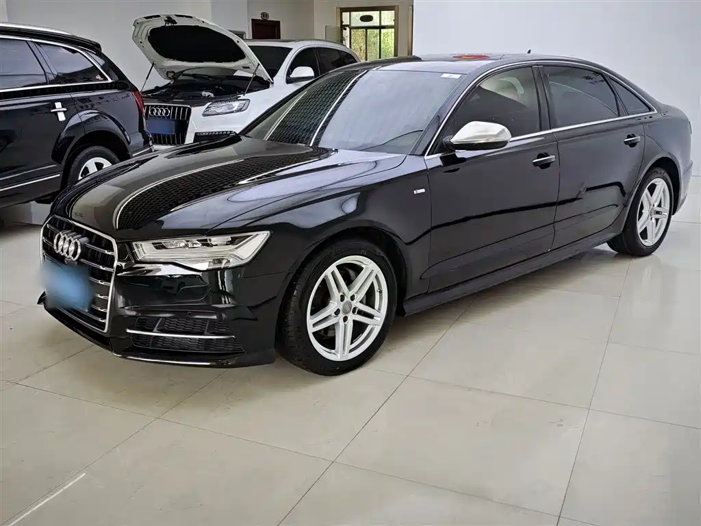 Audi A6L 2018 30th Anniversary 30 FSI Style фото 2