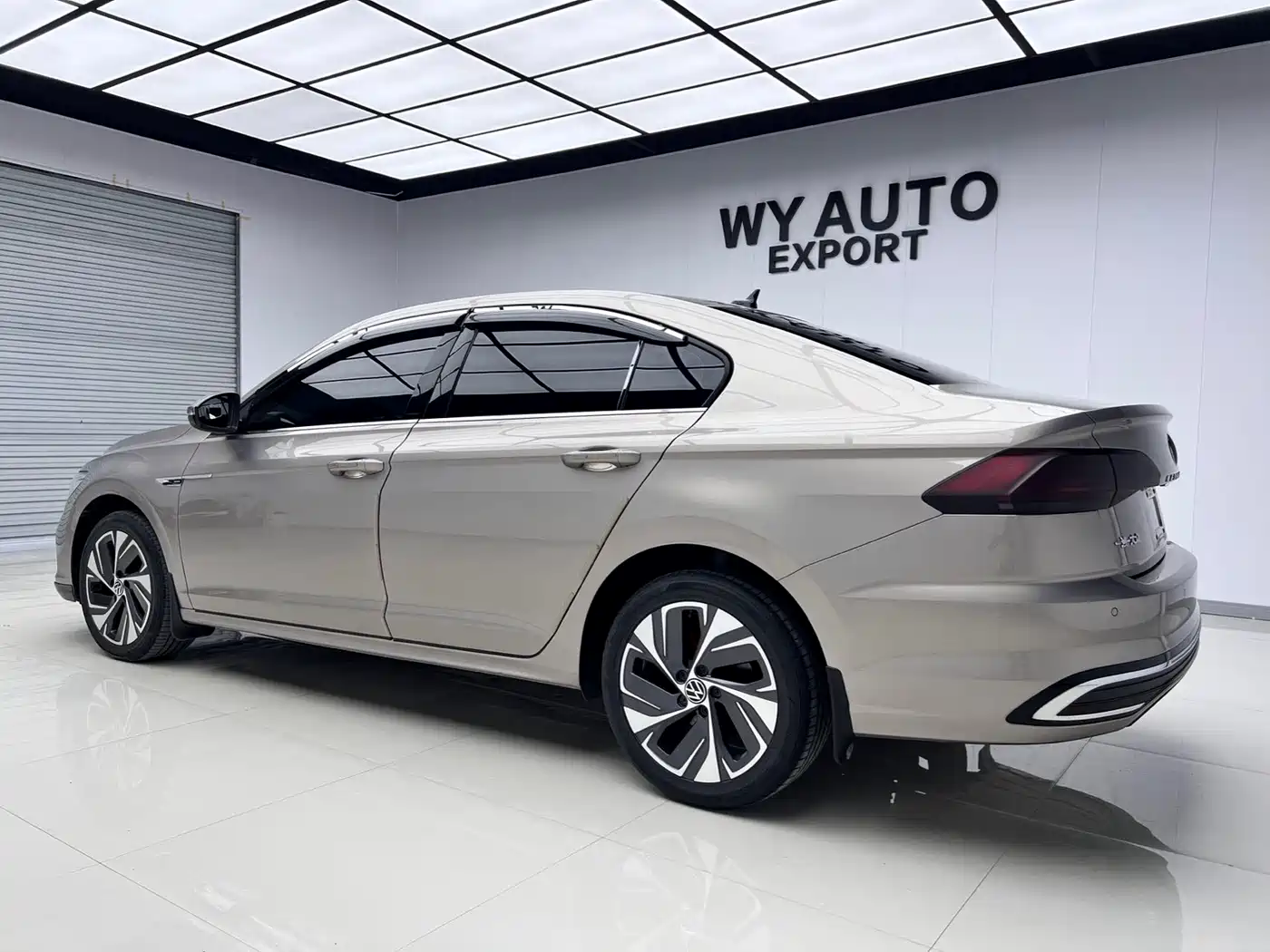 Volkswagen Bora 2023 280TSI DSG Prestige Edition фото 3