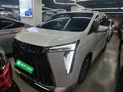 Trumpchi M8