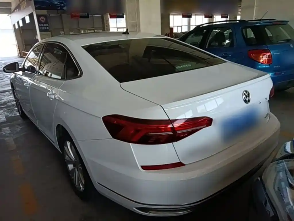 Volkswagen Passat 2019 330TSI Elite Version China VI фото 5