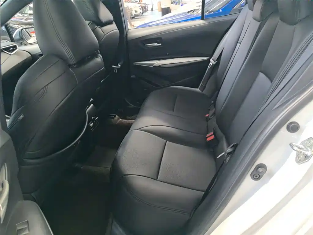Toyota Levin 2021 185T CVT Luxury Edition фото 17