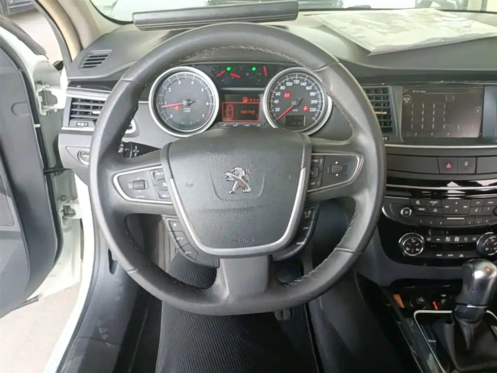 Peugeot 508 2015 1.6THP Auto Excellence Edition фото 11