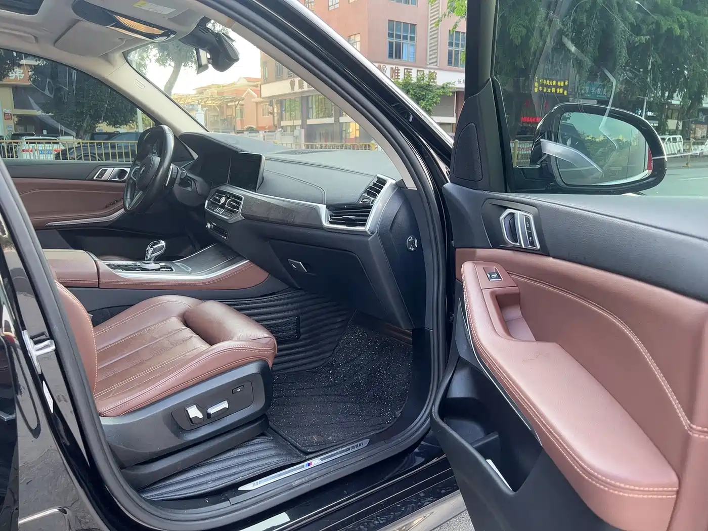 BMW X5 (Import) 2021 xDrive30i M Sport Package фото 13