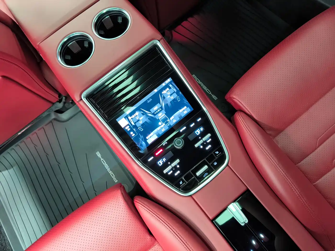 Porsche Panamera 2017 Panamera Executive Long Wheelbase 3.0T фото 26
