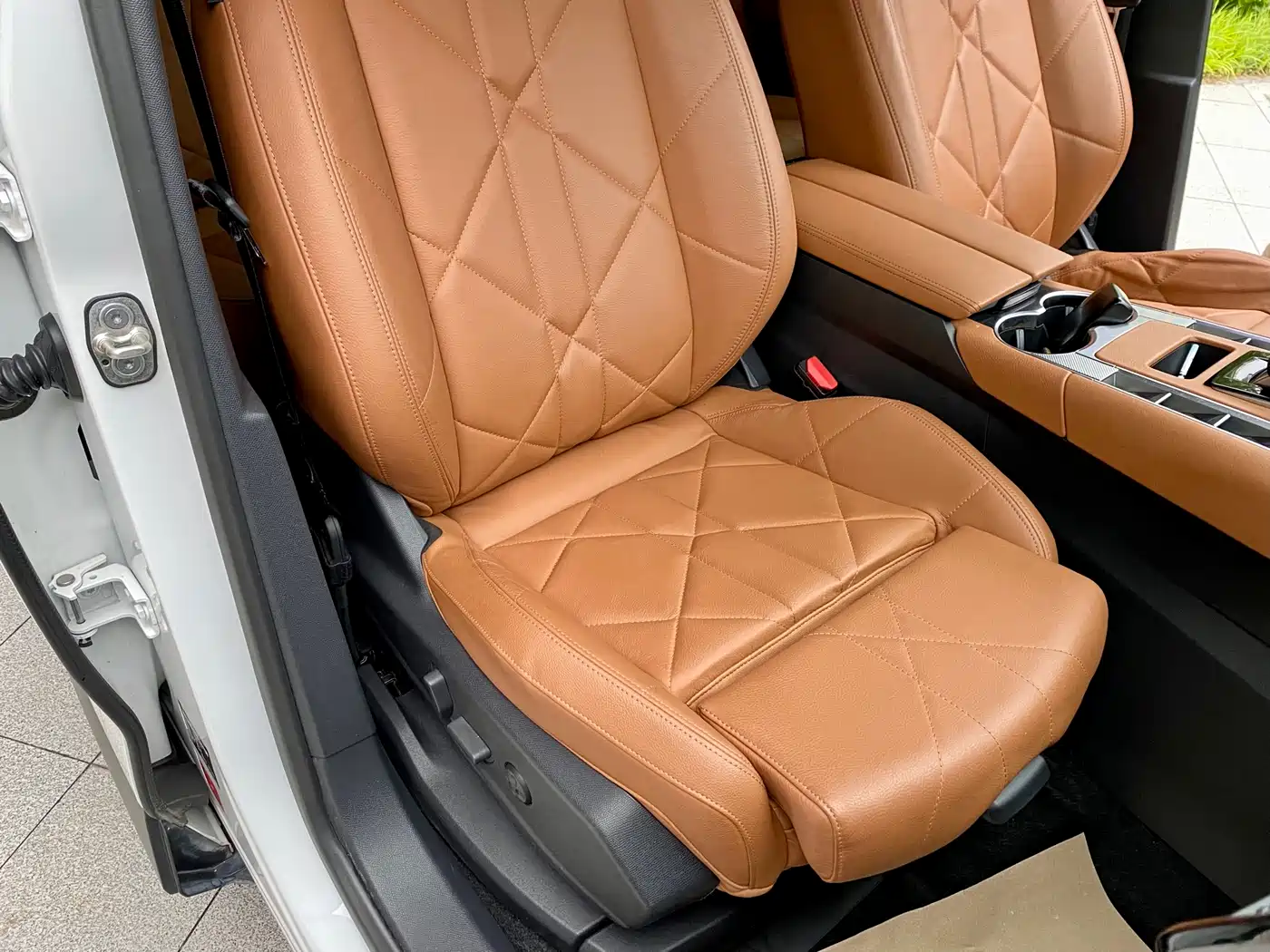 DS 7 2018 45THP Sport Pioneer Edition фото 17