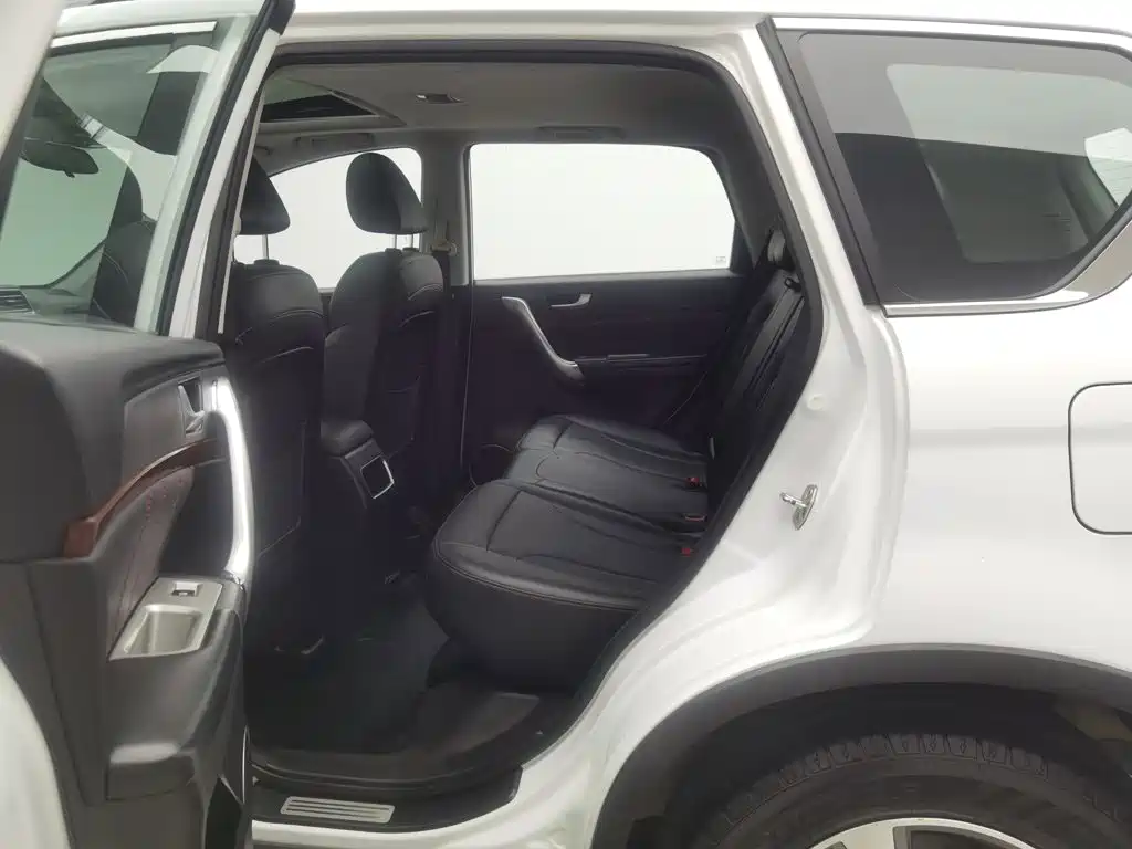 Фото 15 - Haval H6