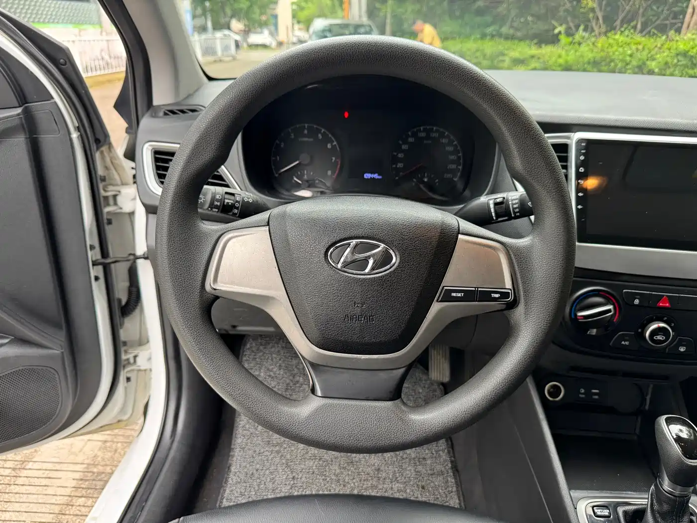 HYUNDAI ACCEPT