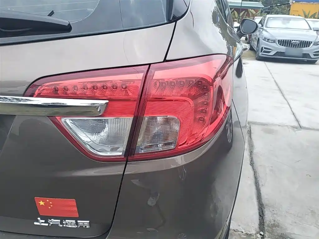 Buick Envision Plus 2017 20T 2WD Luxury фото 8
