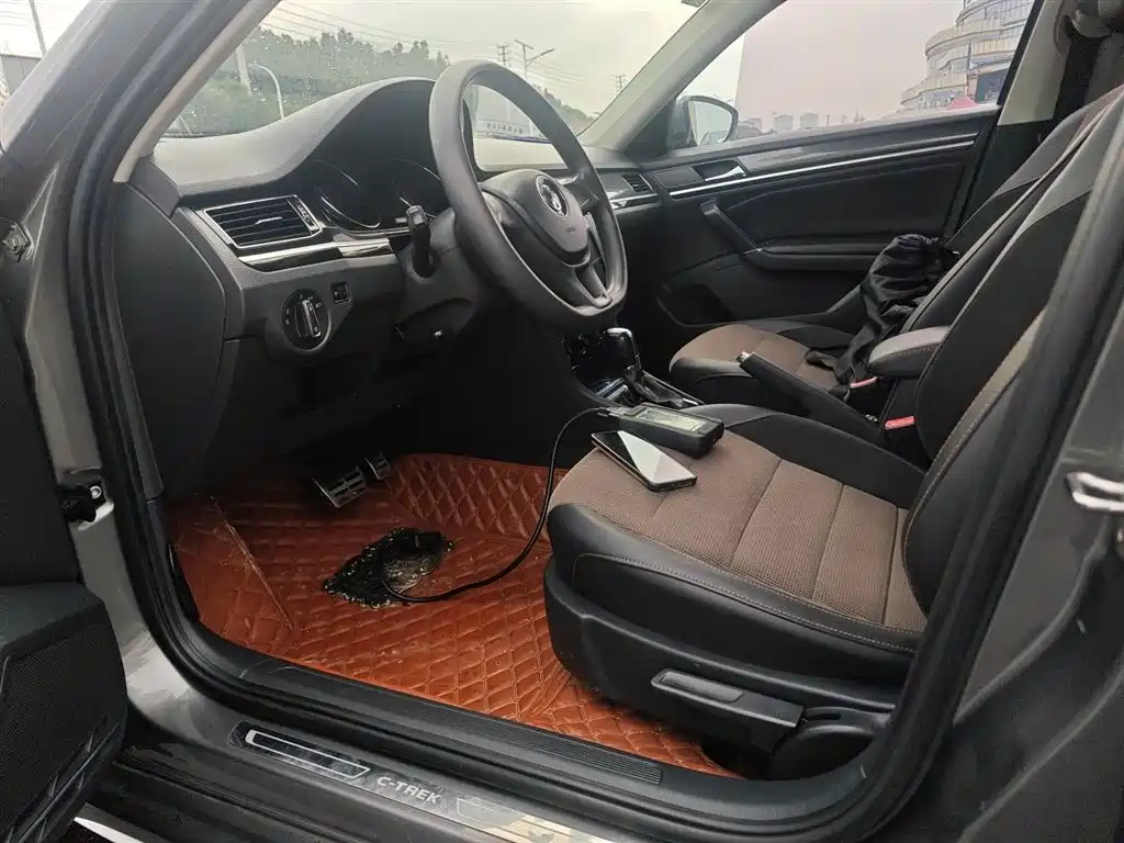 Volkswagen C-TREK 2017 230TSI DSG Comfort фото 16