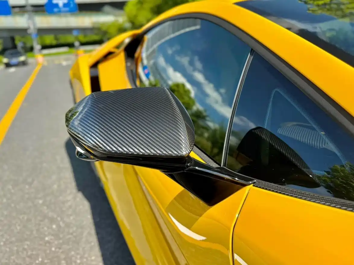Фото 23 - Lamborghini Revuelto