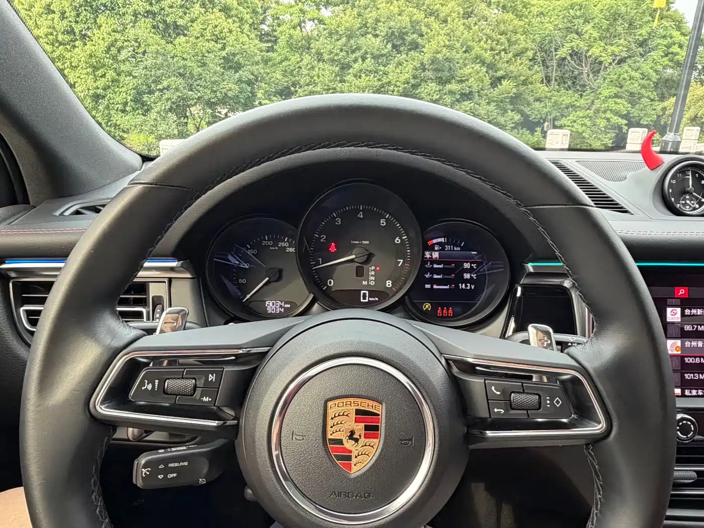 Porsche Macan 2023 Macan 2.0T фото 21
