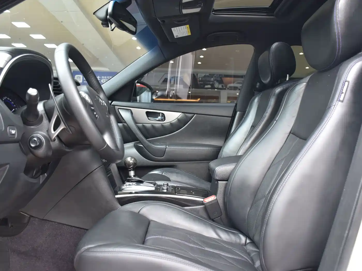Infiniti QX70 2016 2015 Model 3.7L Shadow Edition