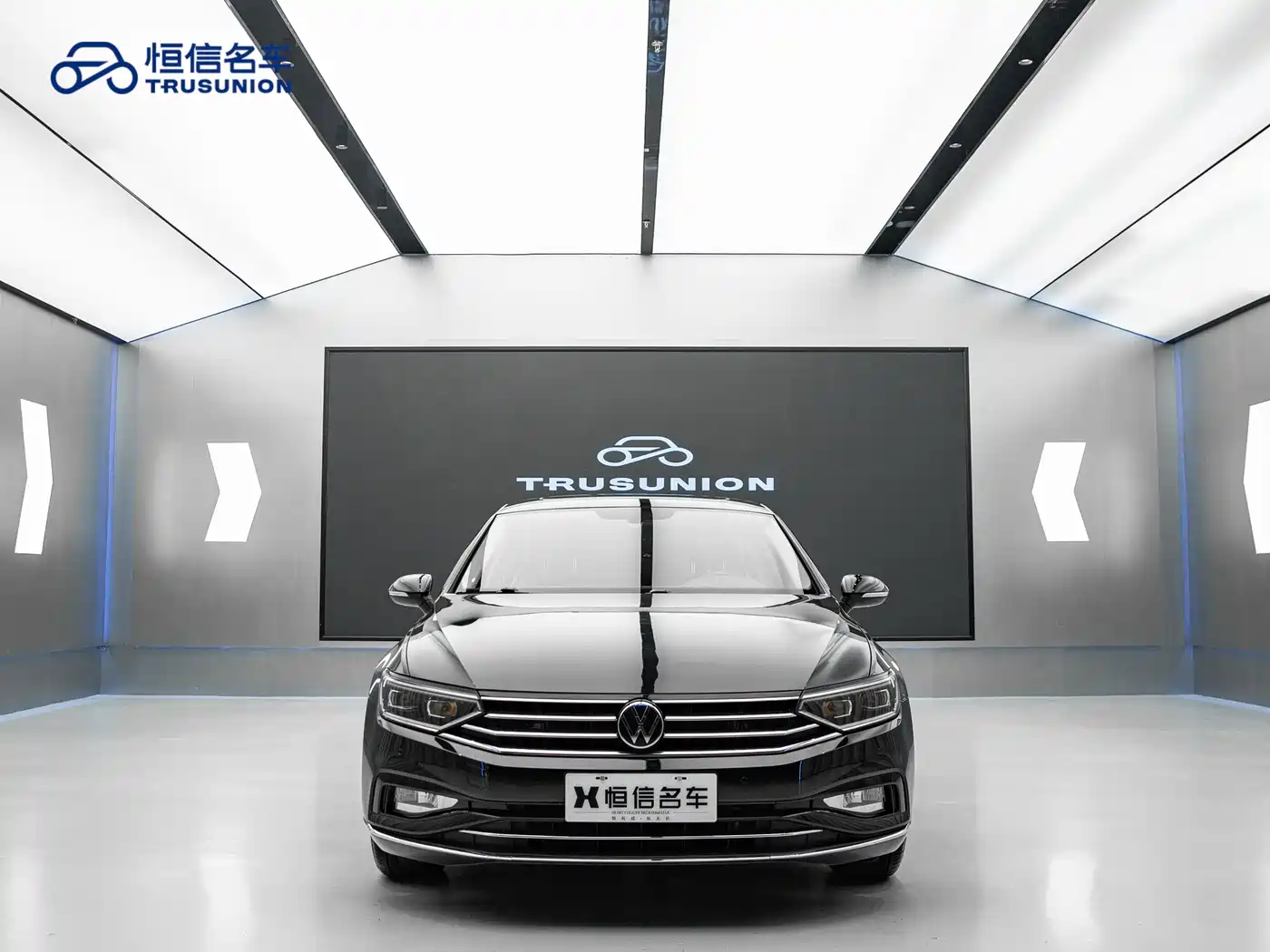 Volkswagen Magotan 2020 330TSI DSG Luxury фото 2