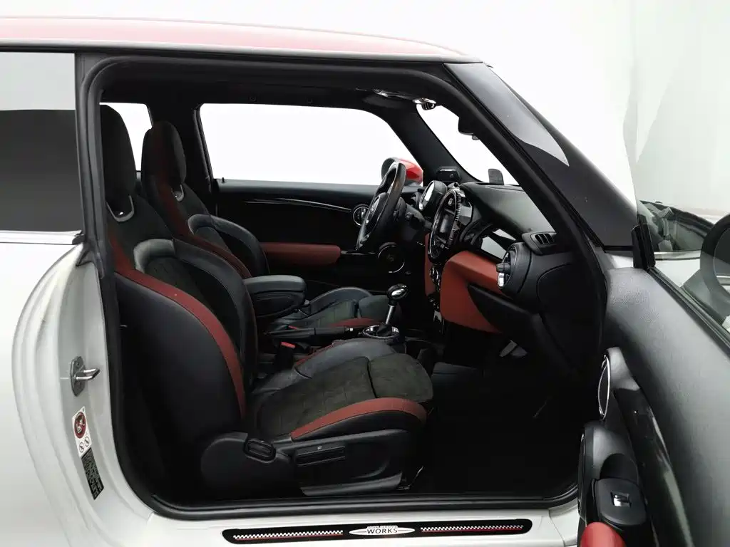 Фото 23 - MINI JCW
