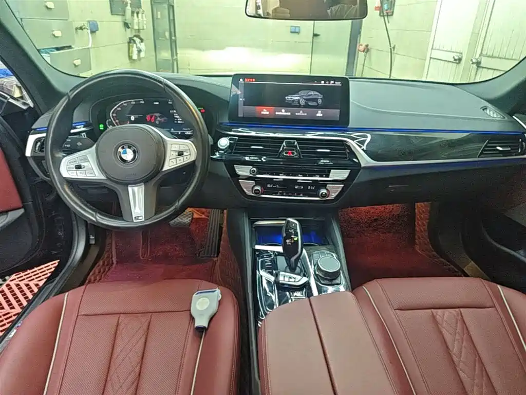 BMW 5 Series 2022 Model Second Facelift 525Li M Sport Package фото 10