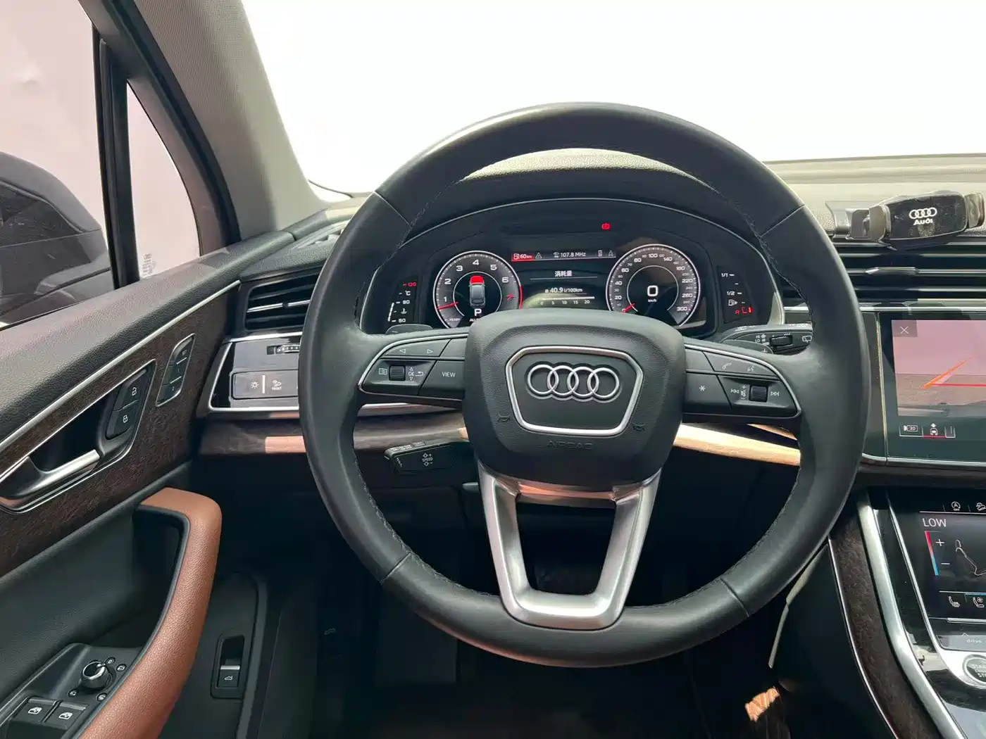 Audi Q7 2021 55 TFSI quattro S line Sport фото 8