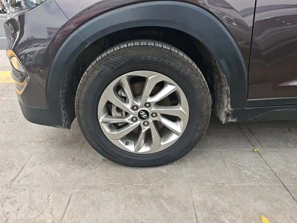Hyundai Tucson 2018 1.6T DCT 2WD 15th Anniversary Special Edition фото 23