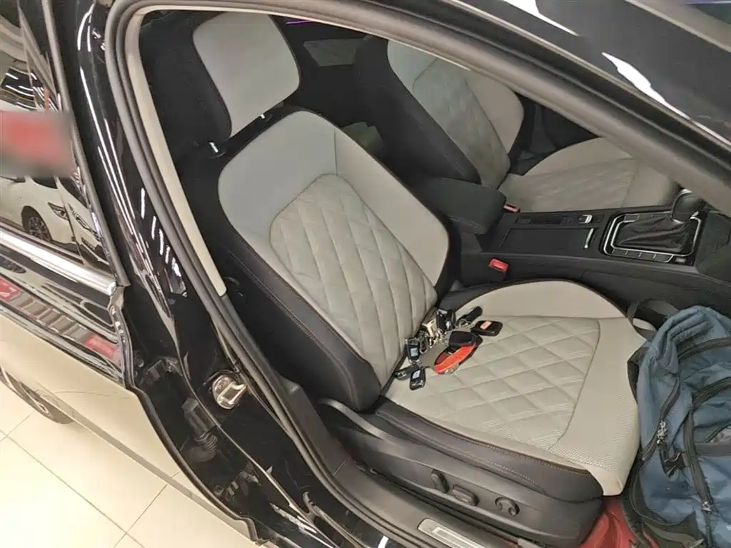 Volkswagen Magotan 2023 Model 2 Million Commemorative Edition 380TSI DSG Flagship фото 25