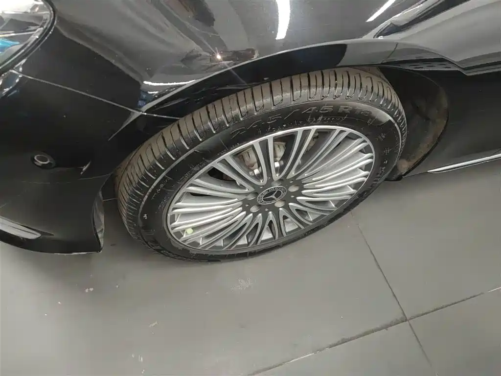 Mercedes-Benz E-Class 2022 Facelift III E 300 L Luxury фото 23