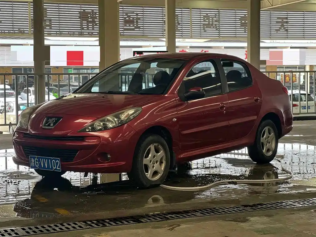 Peugeot 207 2011 Sedan 1.4L Manual Pinle Edition