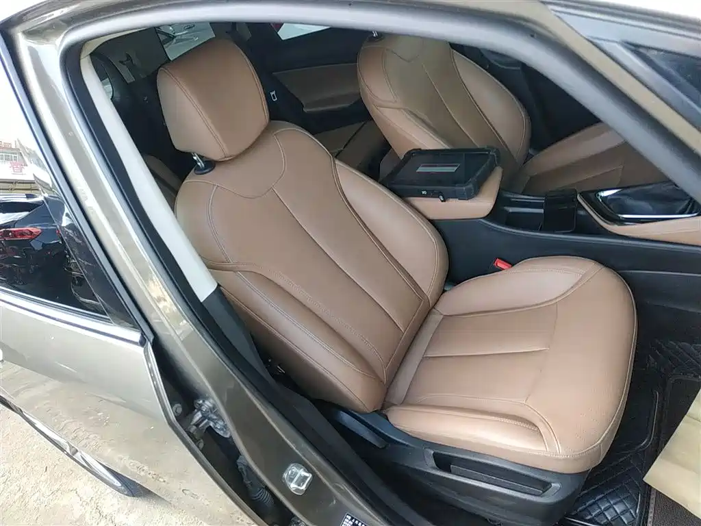 Buick GL6 2021 323T Mild Hybrid Connected Luxury фото 25