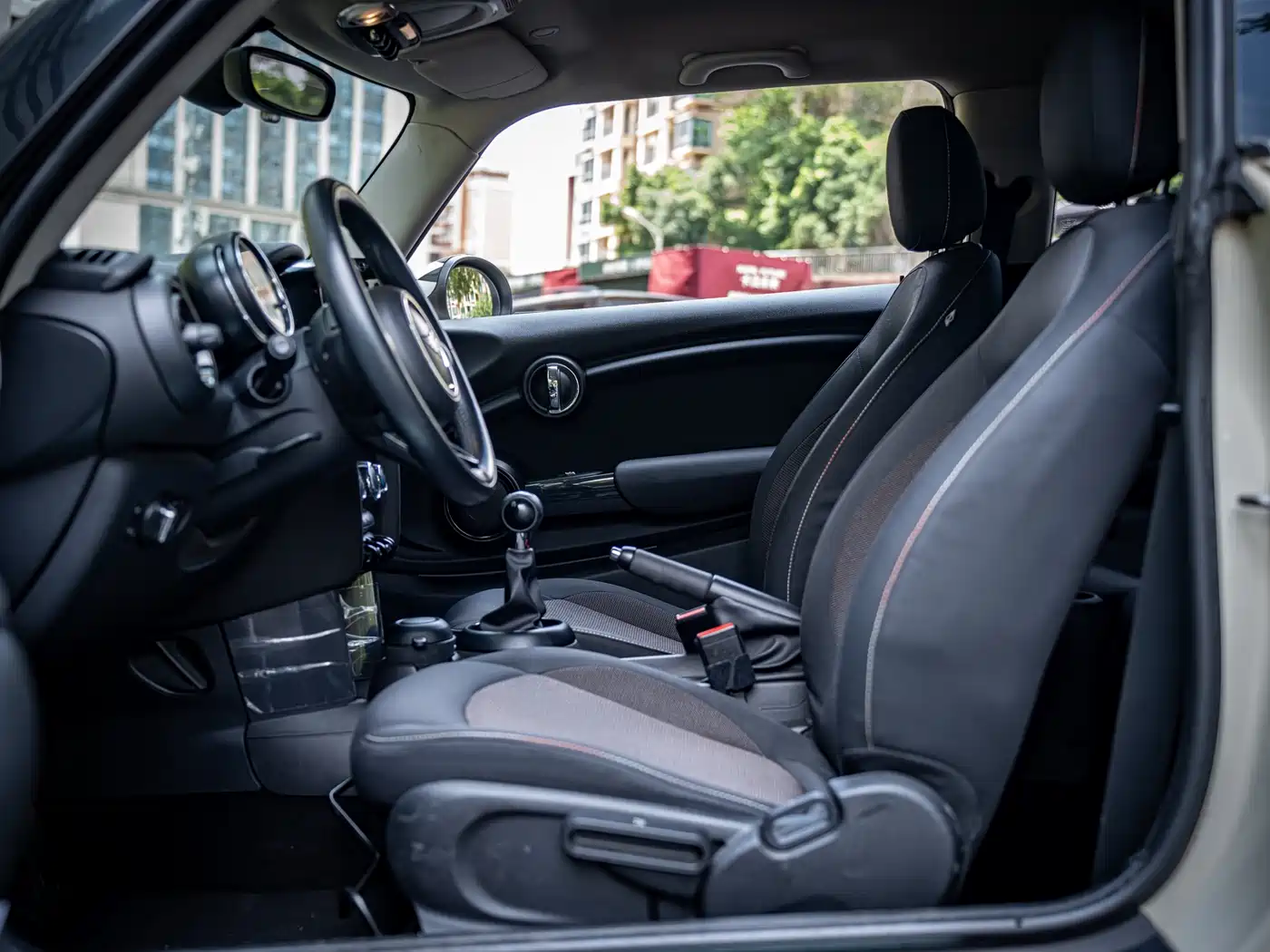 MINI 2015 1.2T Manual ONE фото 19