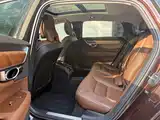 Photo 10 - Volvo S90