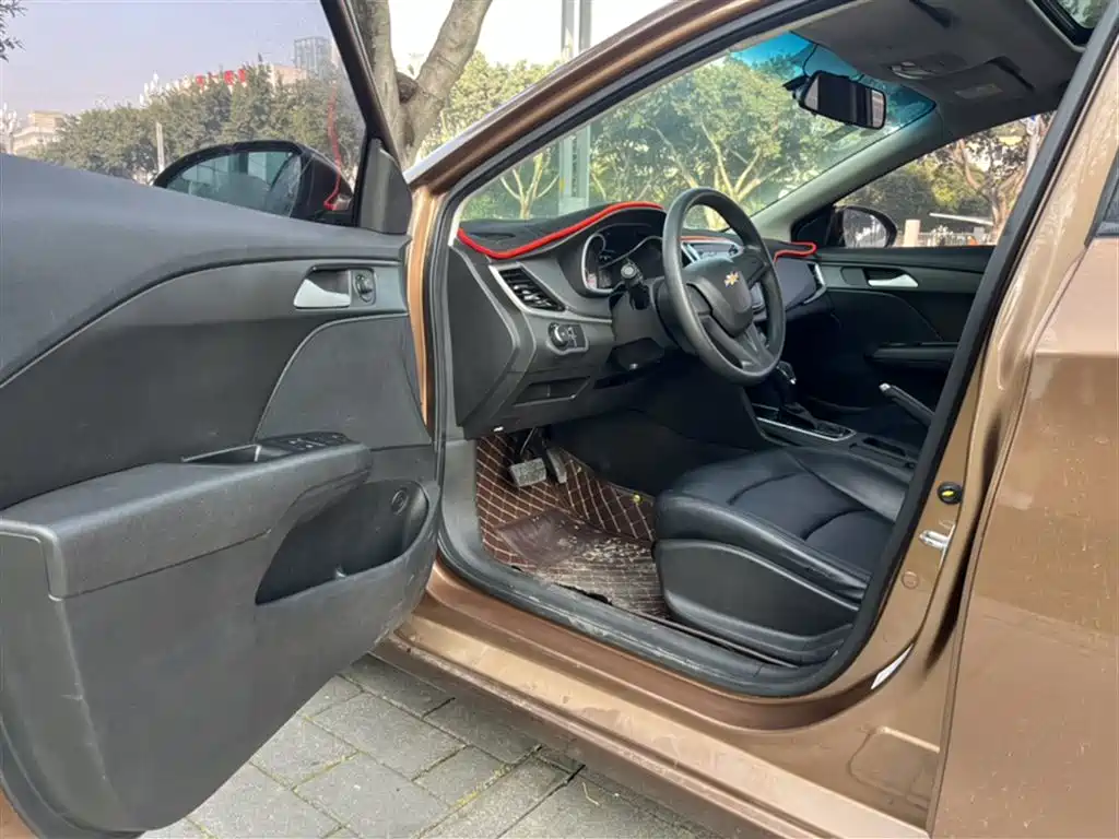 Chevrolet Cavalier 2018 320 Auto Enjoy Sunroof Edition фото 22